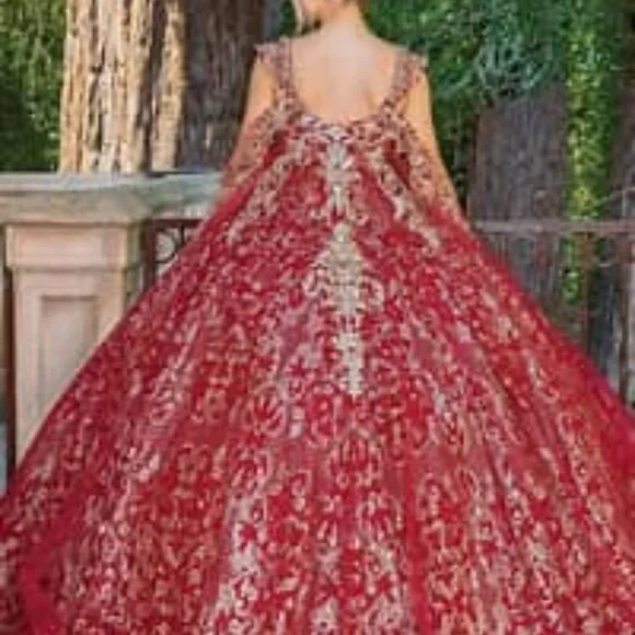 Sweet Sixteen Burgundy Dancing Queen Style 1670 NWT